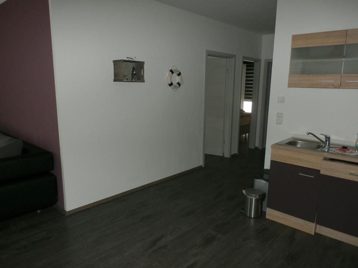 Ferienwohnung Am Seglerhafen Peenemunde Exterior foto